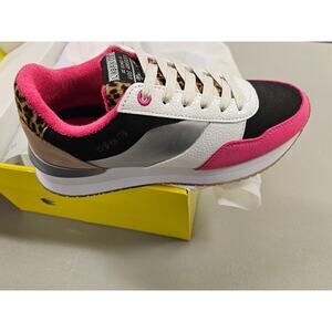 UrbanOG Trendy Sneakers for Women